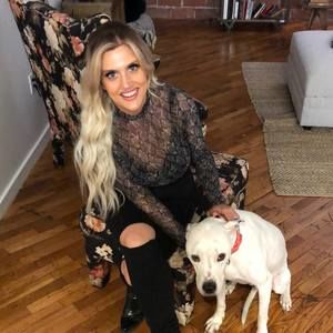 Meet your Posher, Lisa